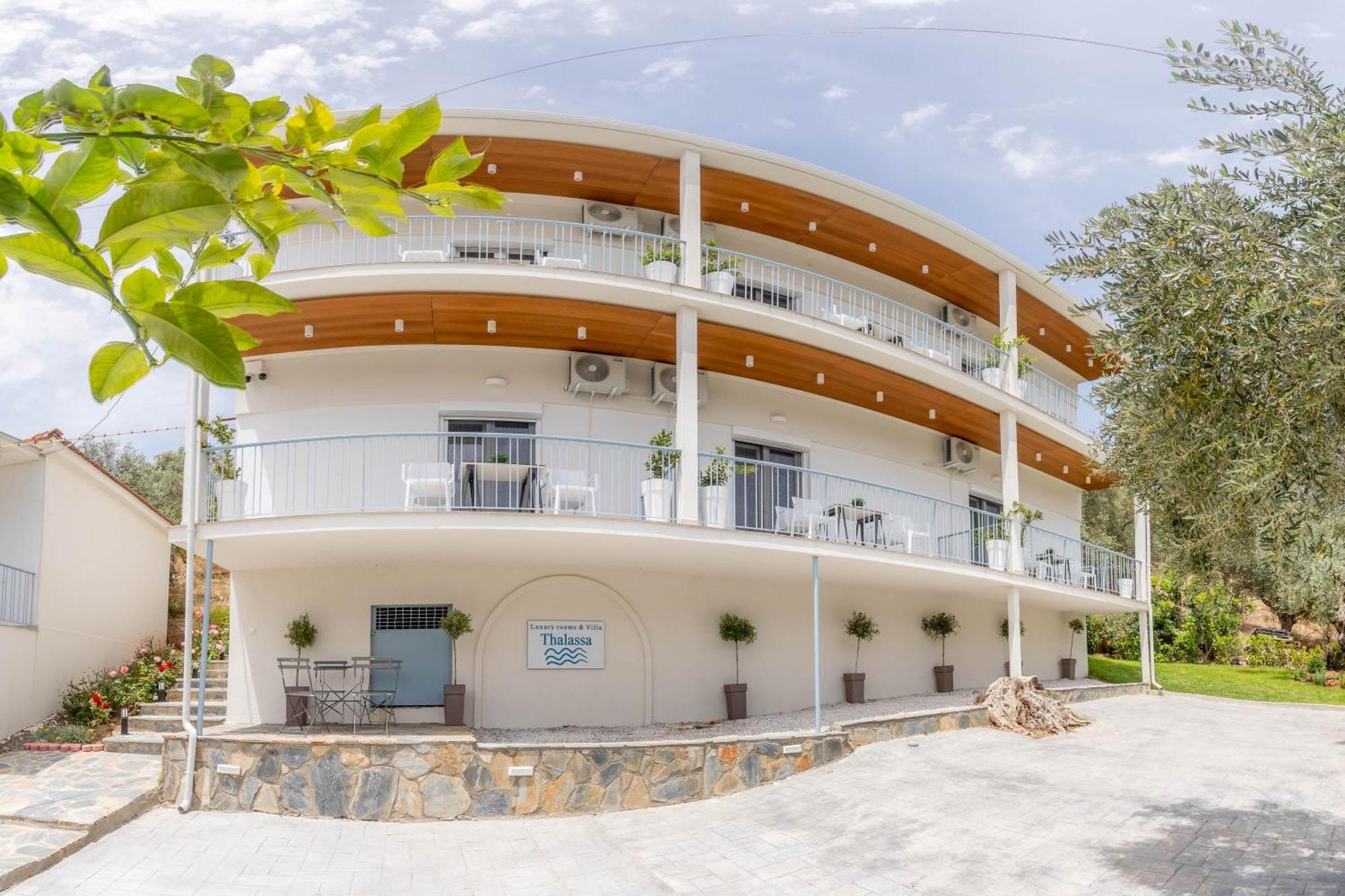 Pteleós Pteleo Apartments מראה חיצוני תמונה