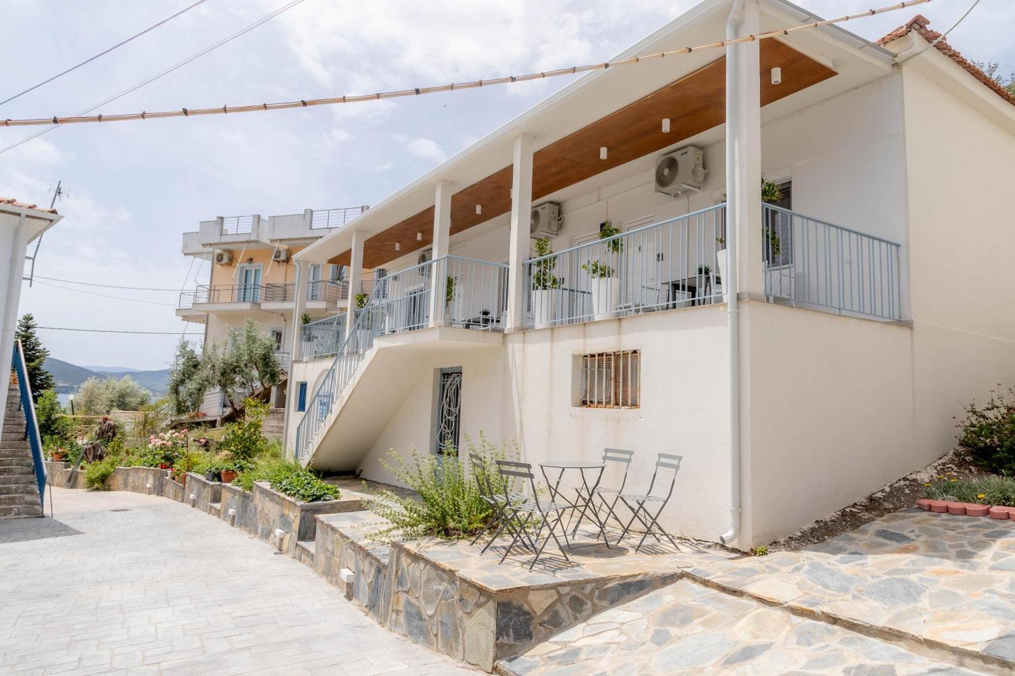 Pteleós Pteleo Apartments מראה חיצוני תמונה